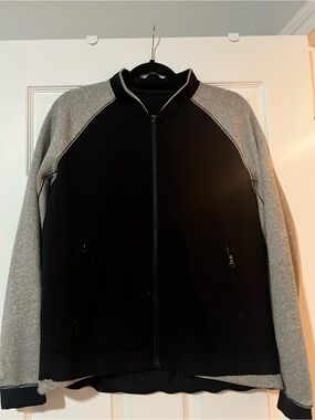 Lululemon Black and Gray Full-Zip Athletic Jacket